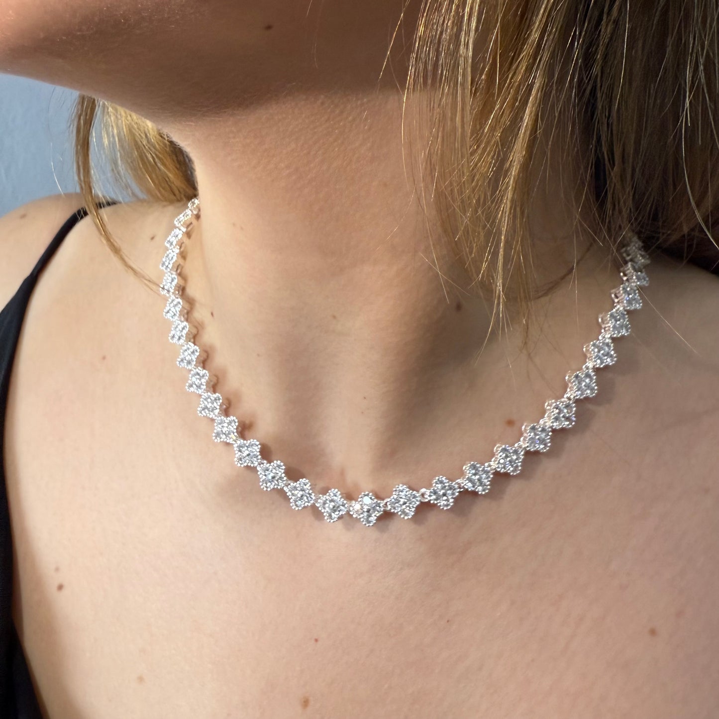 Collar Van Cleef micro circones
