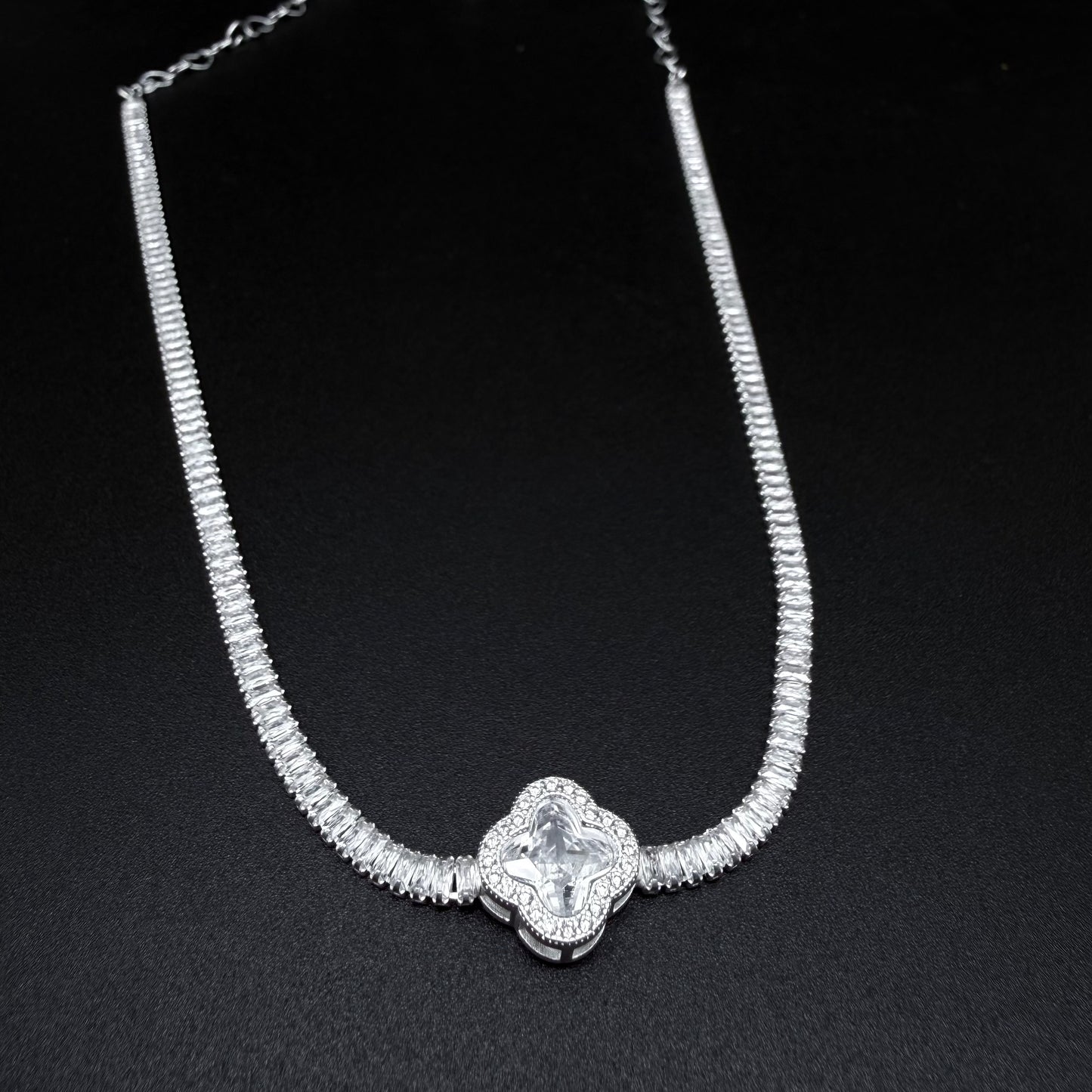 Collar Van Cleef micro circón