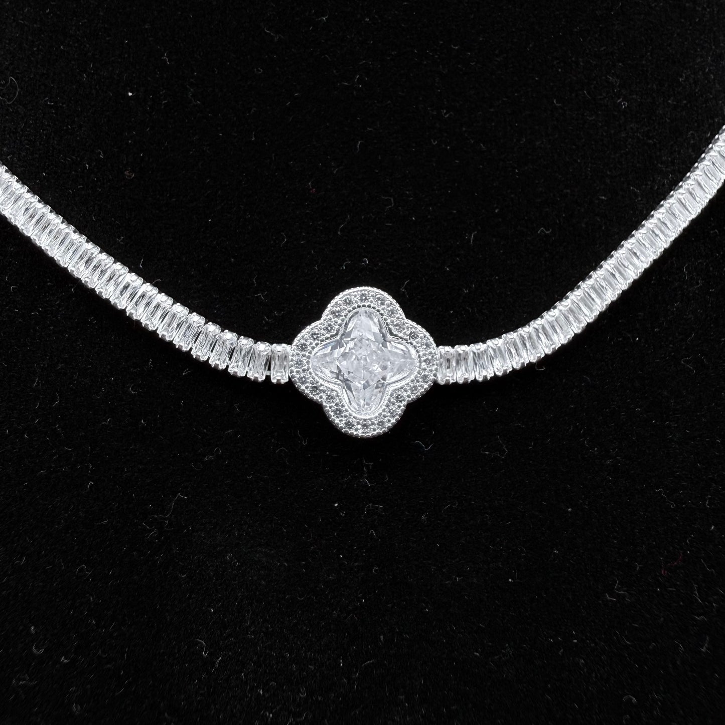 Collar Van Cleef micro circón