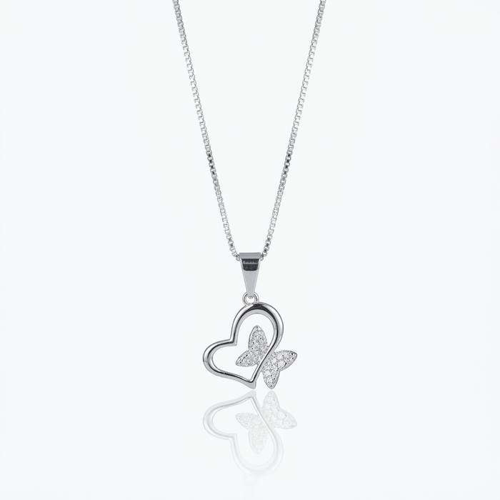 Collar Vuelo de Amor Plata 925: dije de corazón con mariposa de circones