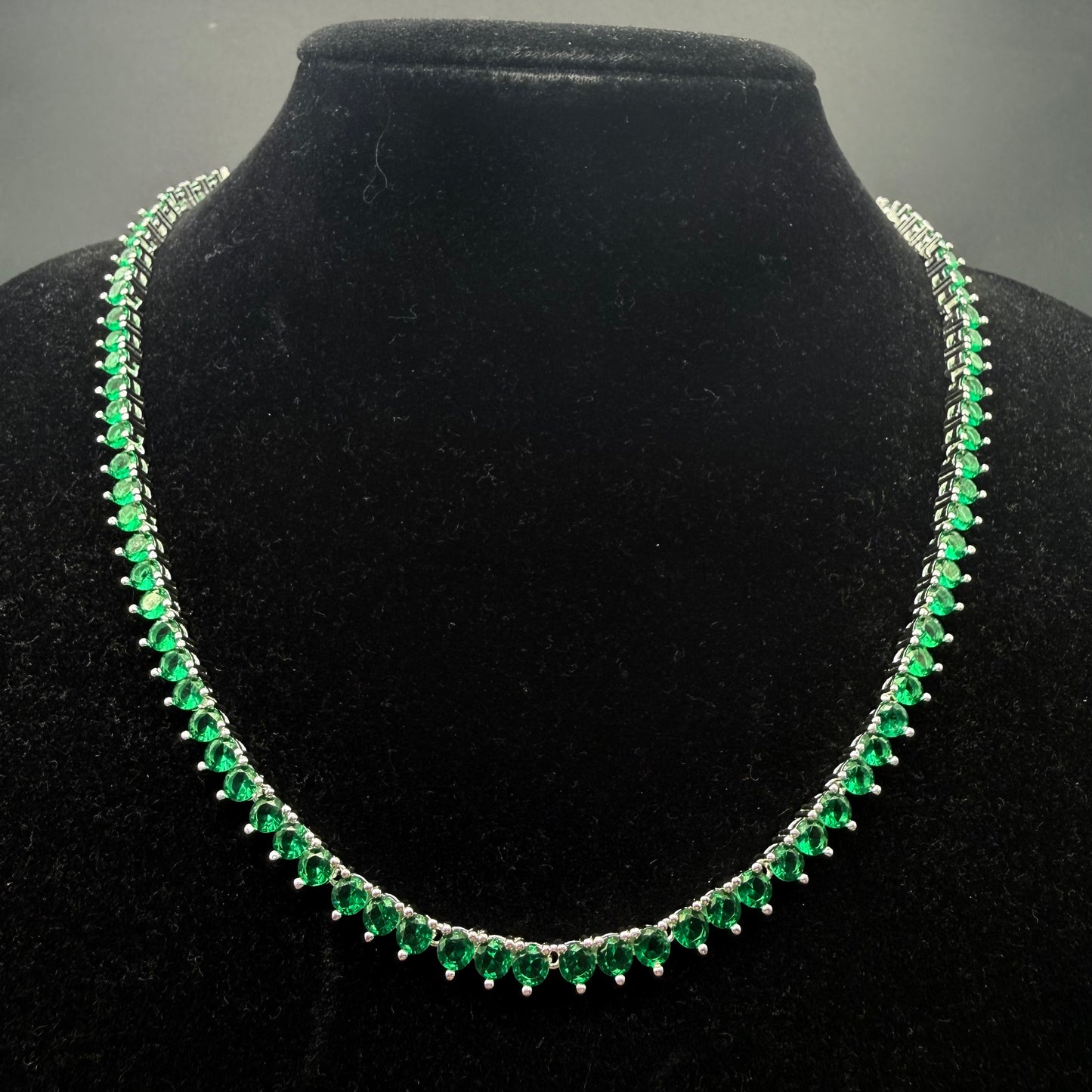 Collar Gotas de Luz circones verdes