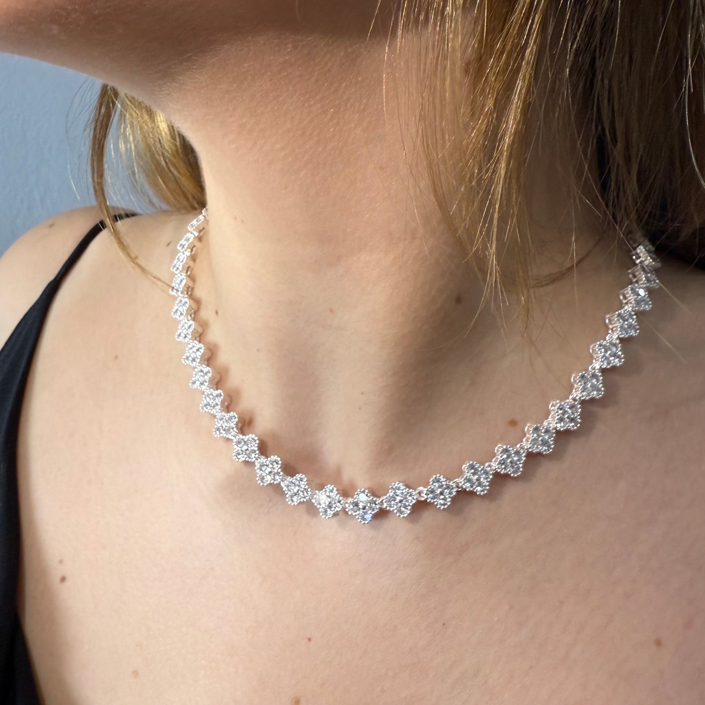 Collar Van Cleef micro circones