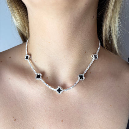 Collar Van Cleef micro circones negros