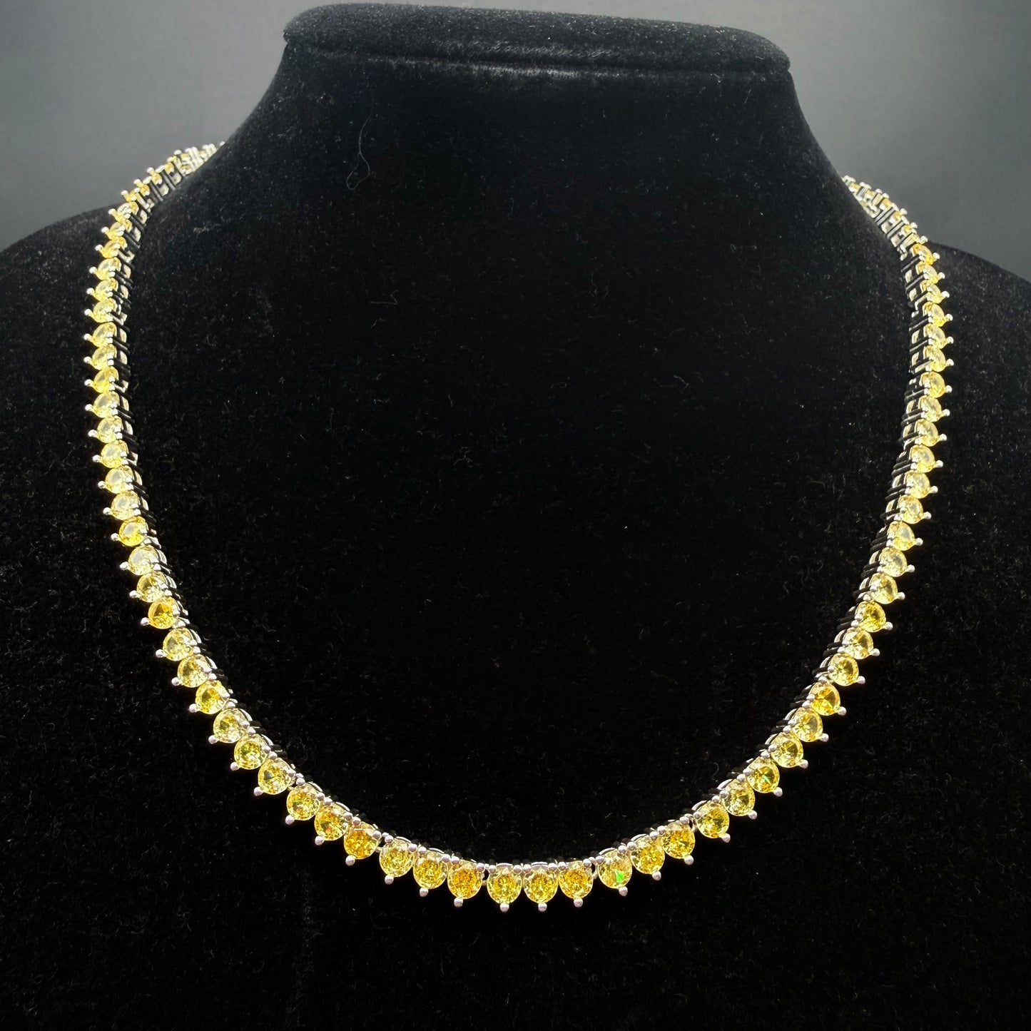 Collar Gotas de Luz circones amarillos