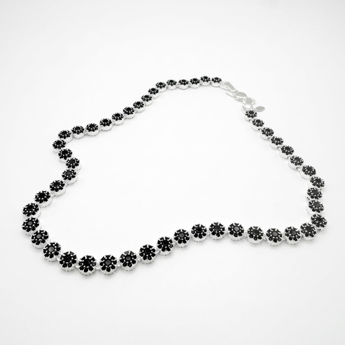 Collar Glam circones negros