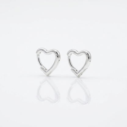 Aros Argolla Corazón Mini - Plata 925: argollas pequeñas con forma de corazón