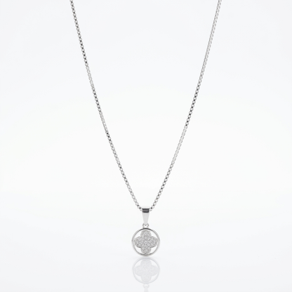 Collar Van Cleef Halo Plata 925: trébol de micro circones dentro de un círculo