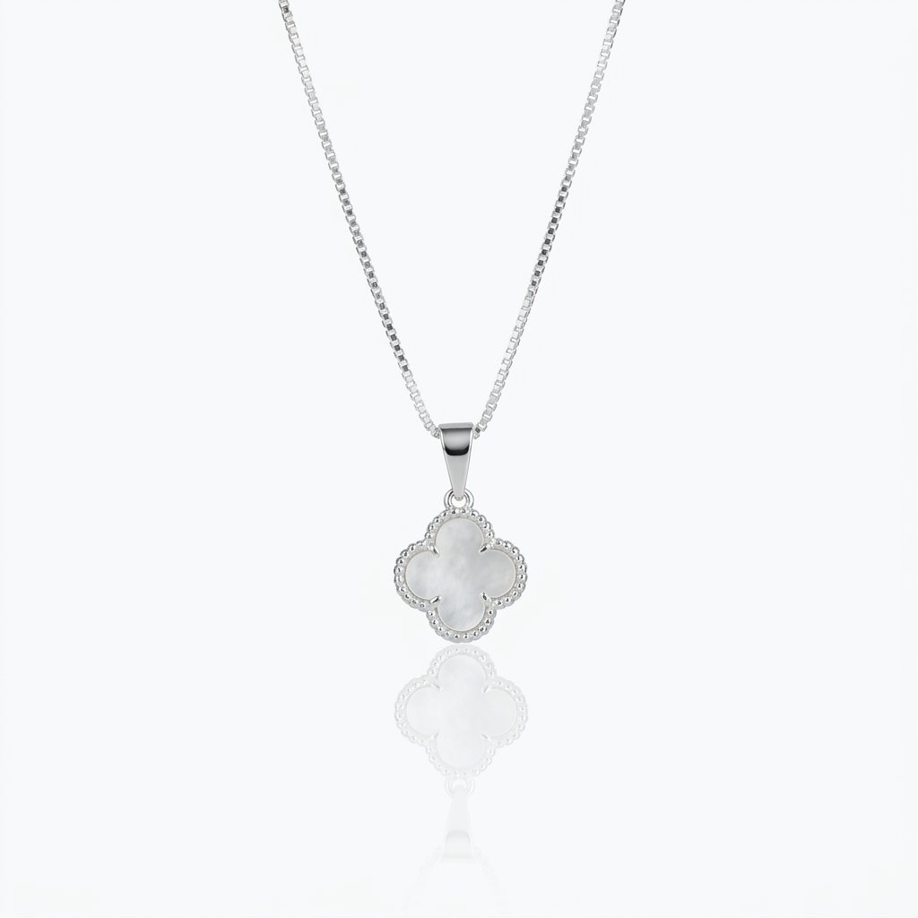 Collar Van Cleef Blanco Clásico Plata 925: trébol blanco perlado con borde de bolitas