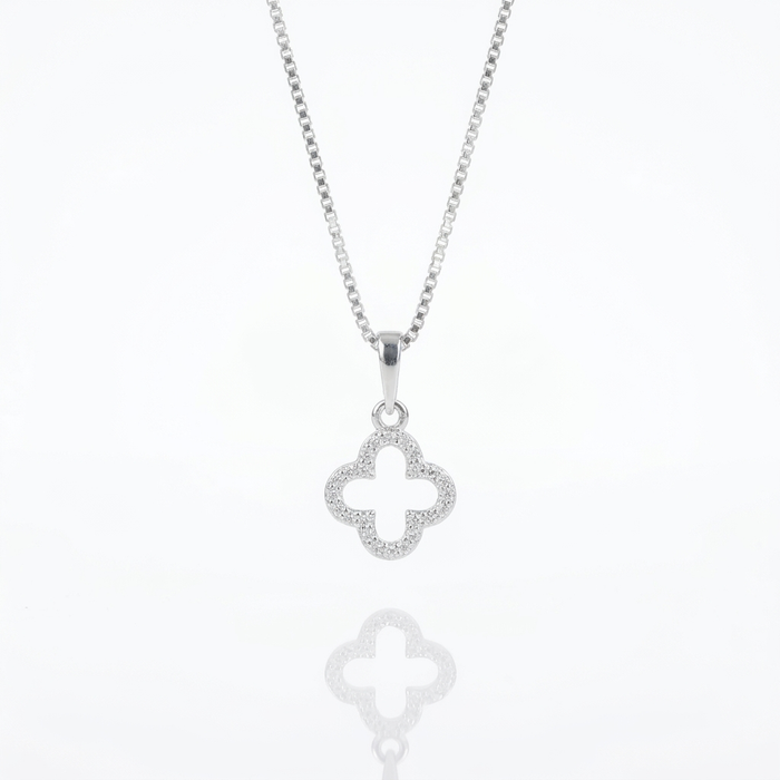 Collar Van Cleef Silueta Plata 925: trébol calado con contorno de micro circones