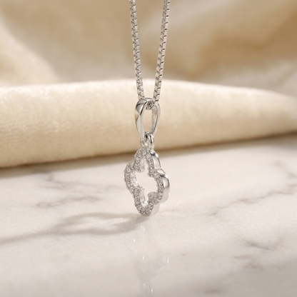Collar Van Cleef Silueta Plata 925